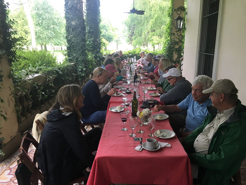 Fiesta Guacho day at Estancia El Ombu Fiesta Guacho day at Estancia El Ombu